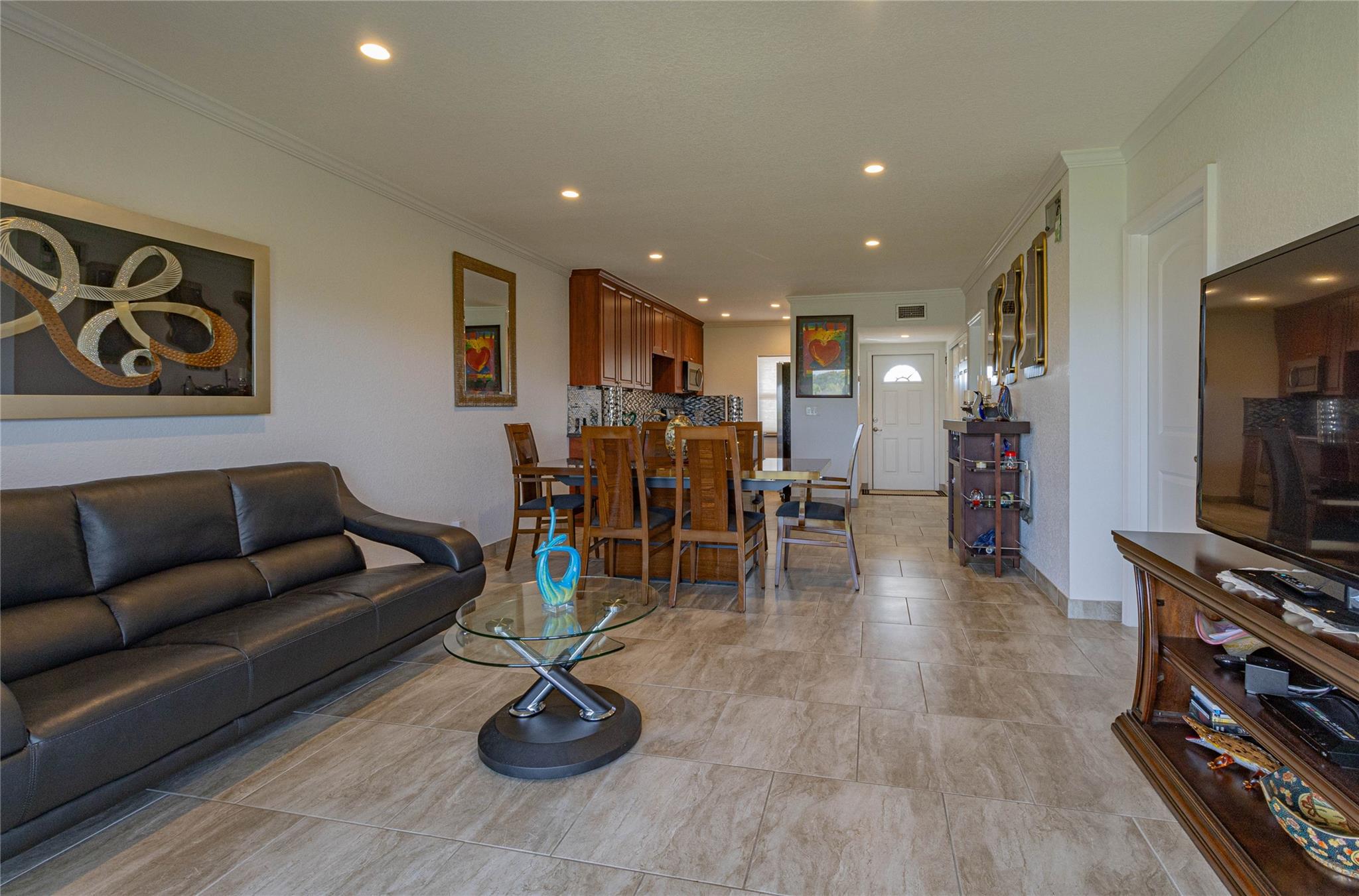 Oriole Gardens - Residential