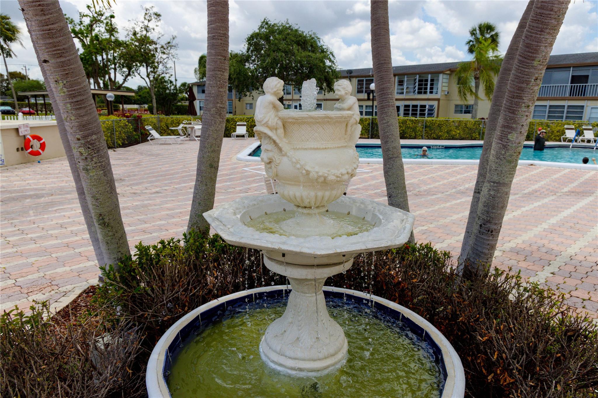 Oriole Gardens - Residential