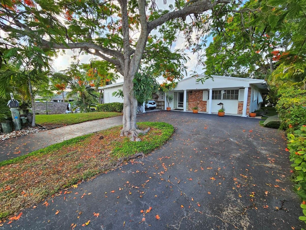 817 NE 5th St, Deerfield Beach, FL, 33441/$875,000 3 817 NE 5th St