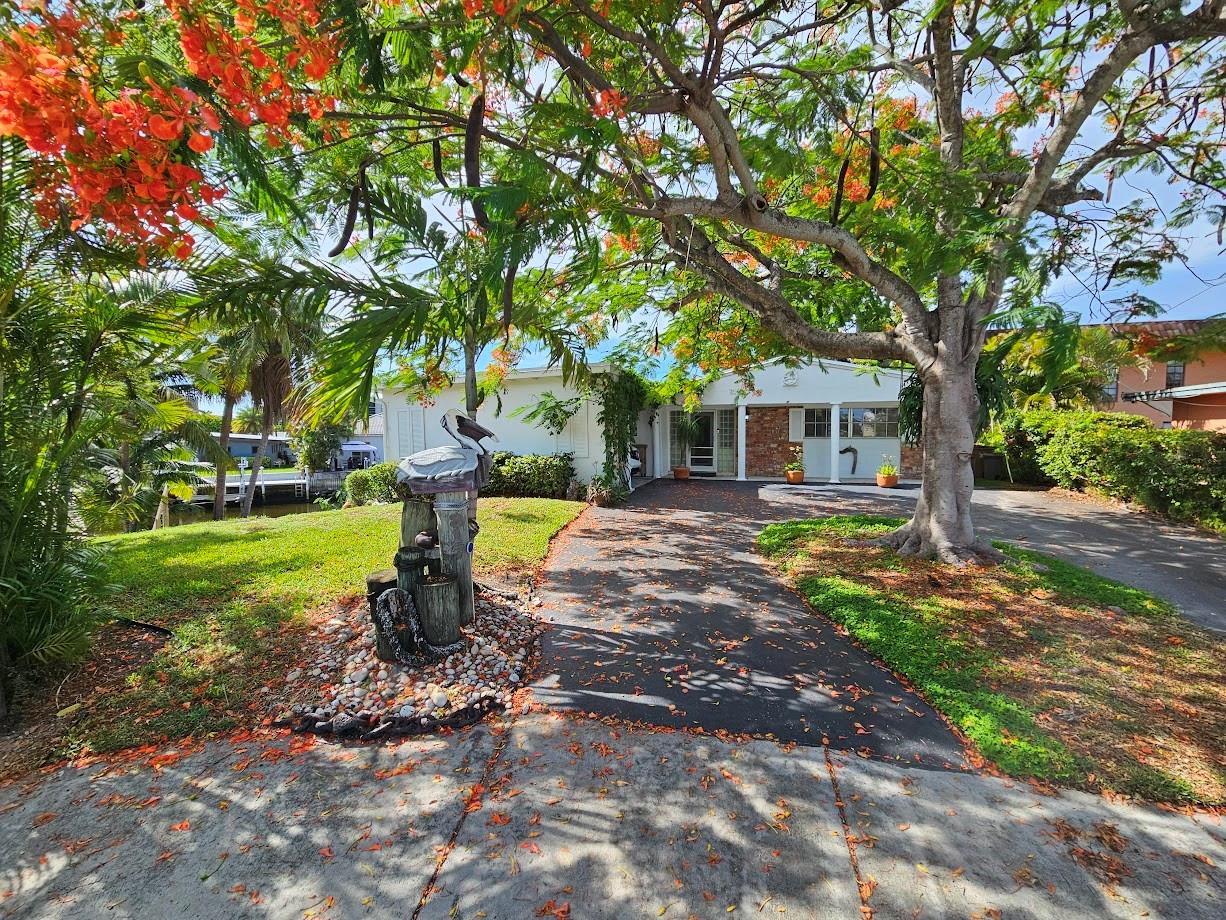 817 NE 5th St, Deerfield Beach, FL, 33441/$875,000 2 817 NE 5th St