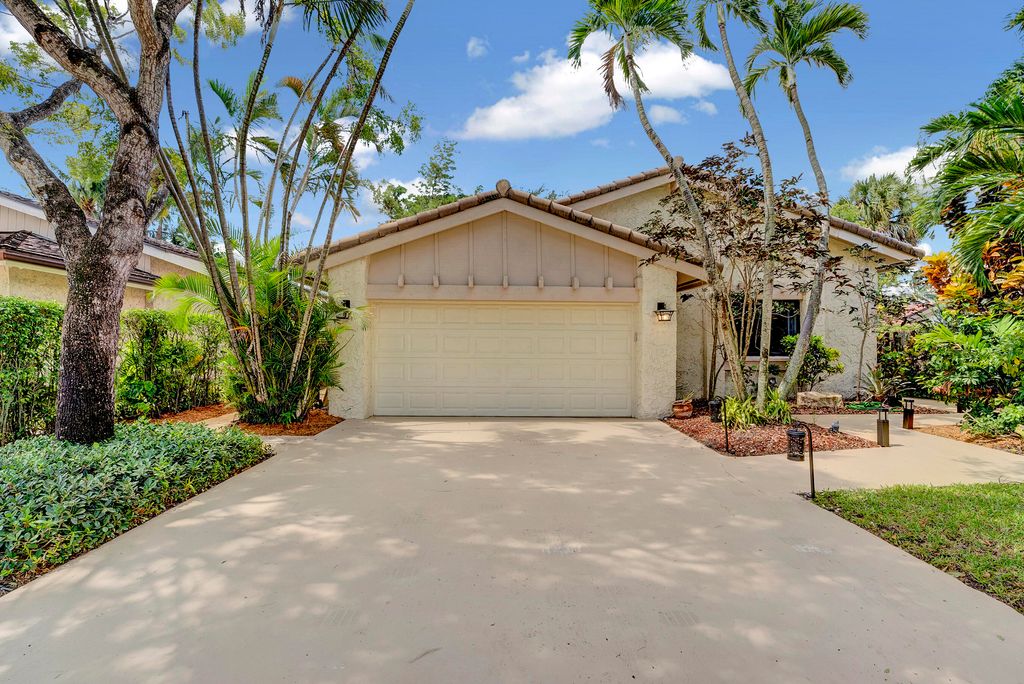 Photo of 6366 Pond Apple Road, Boca Raton, FL 33433 (MLS # R10997849)