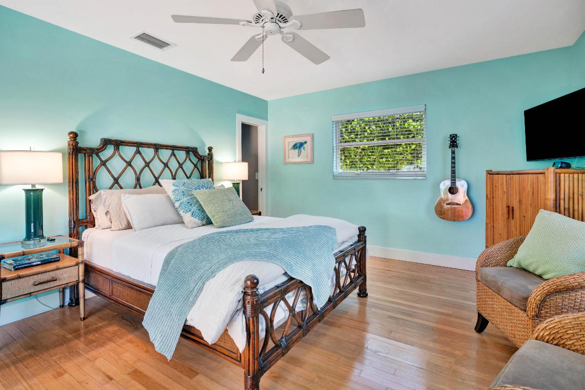 JUNO BEACH 1ST ADD - Residential