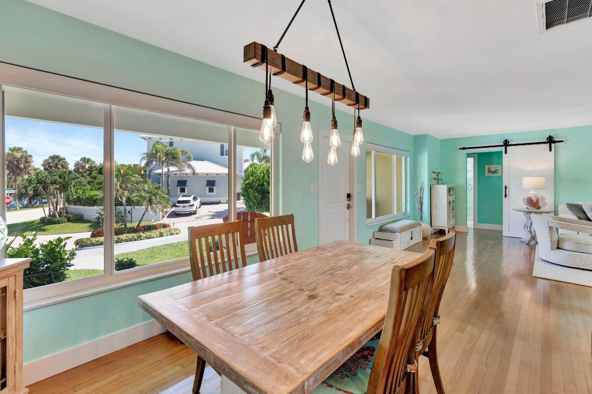 JUNO BEACH 1ST ADD - Residential