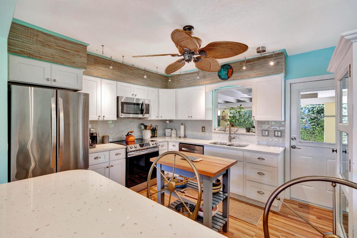 JUNO BEACH 1ST ADD - Residential