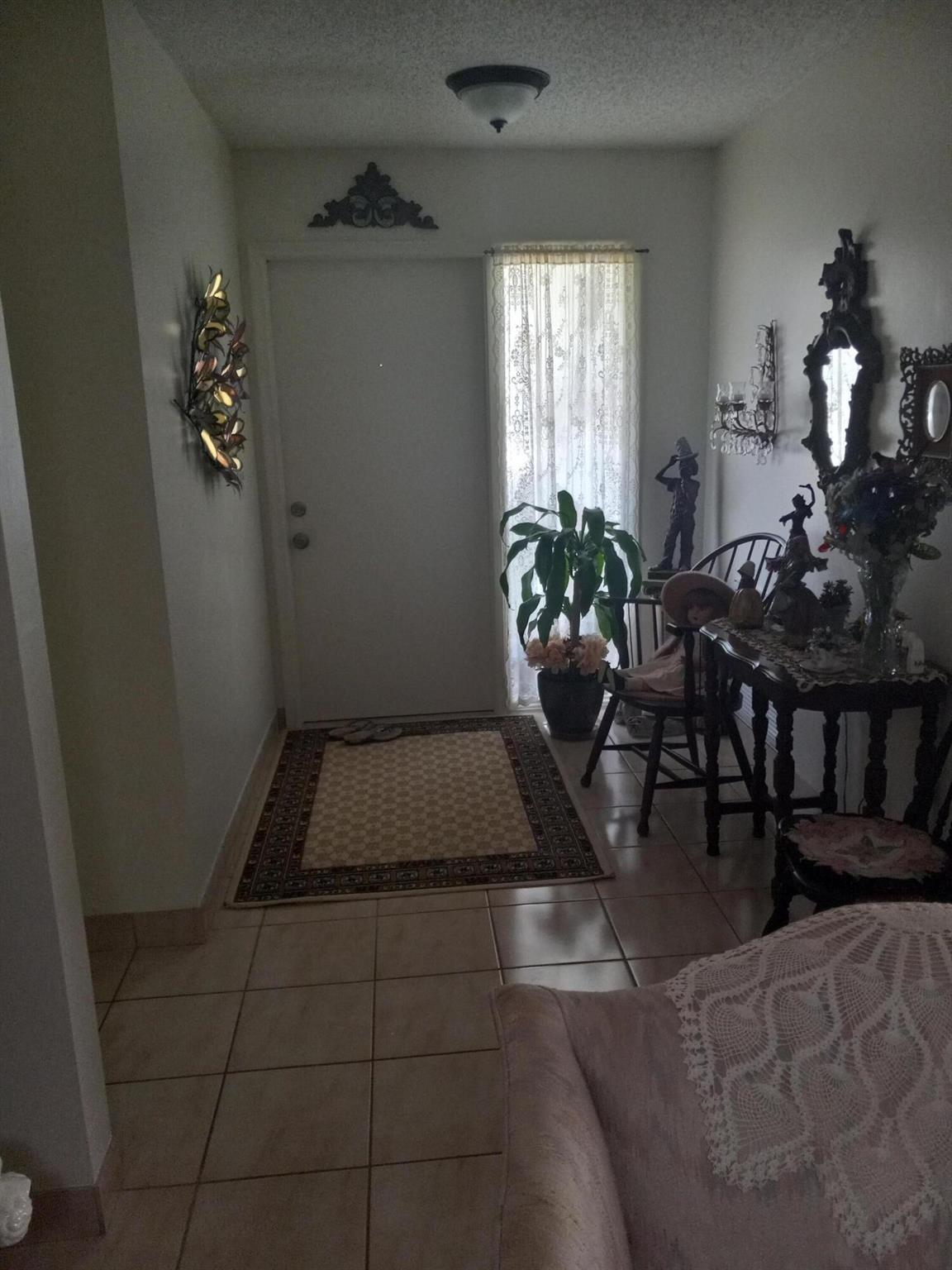 DELRAY VILLAS 2 - Residential