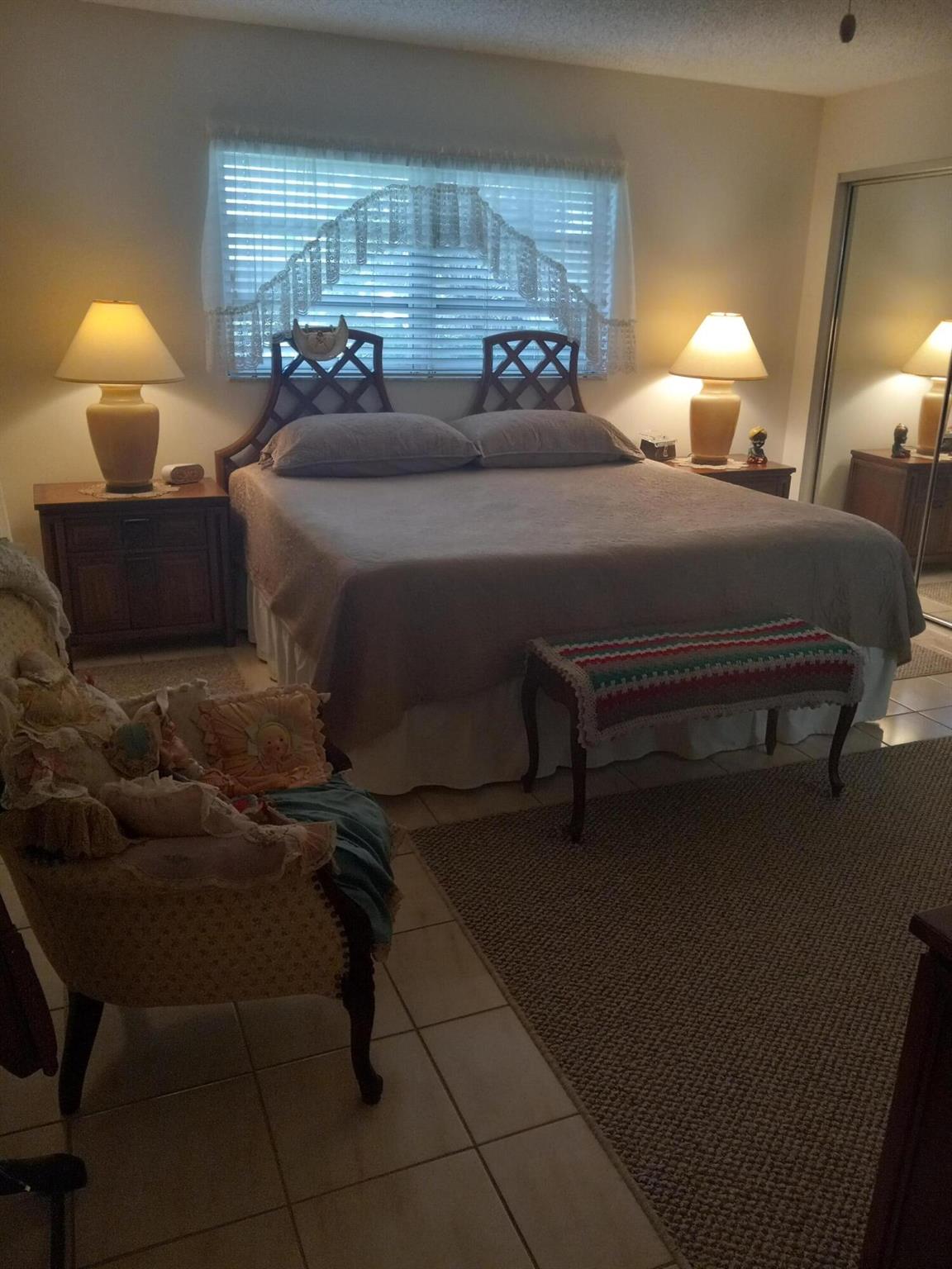 DELRAY VILLAS 2 - Residential