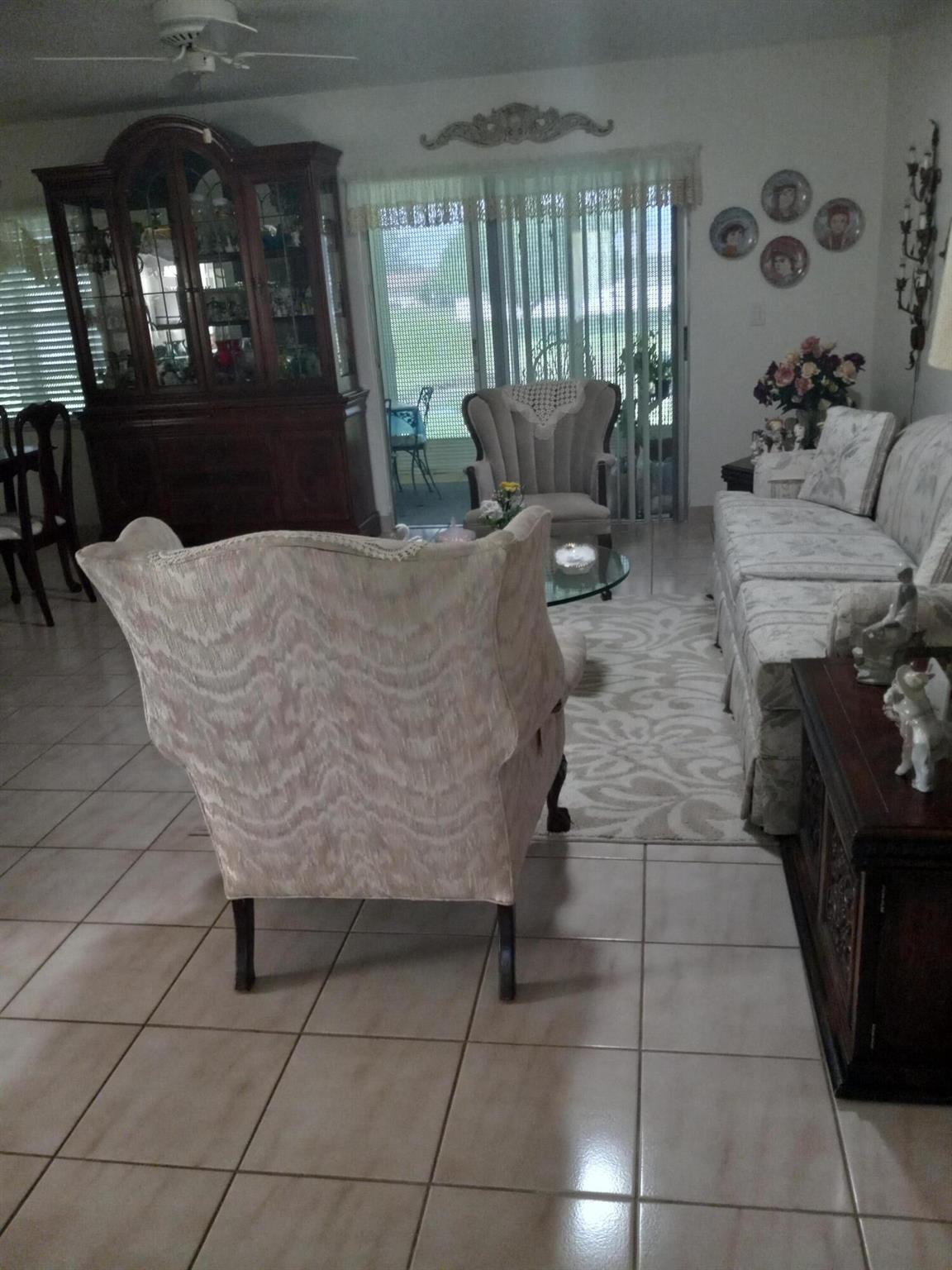 DELRAY VILLAS 2 - Residential