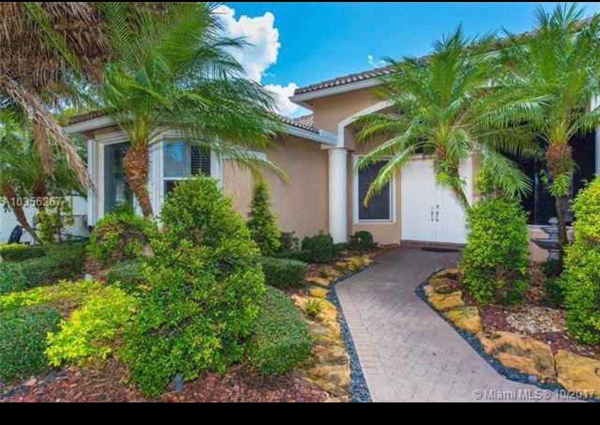 2481 Eagle Run Dr