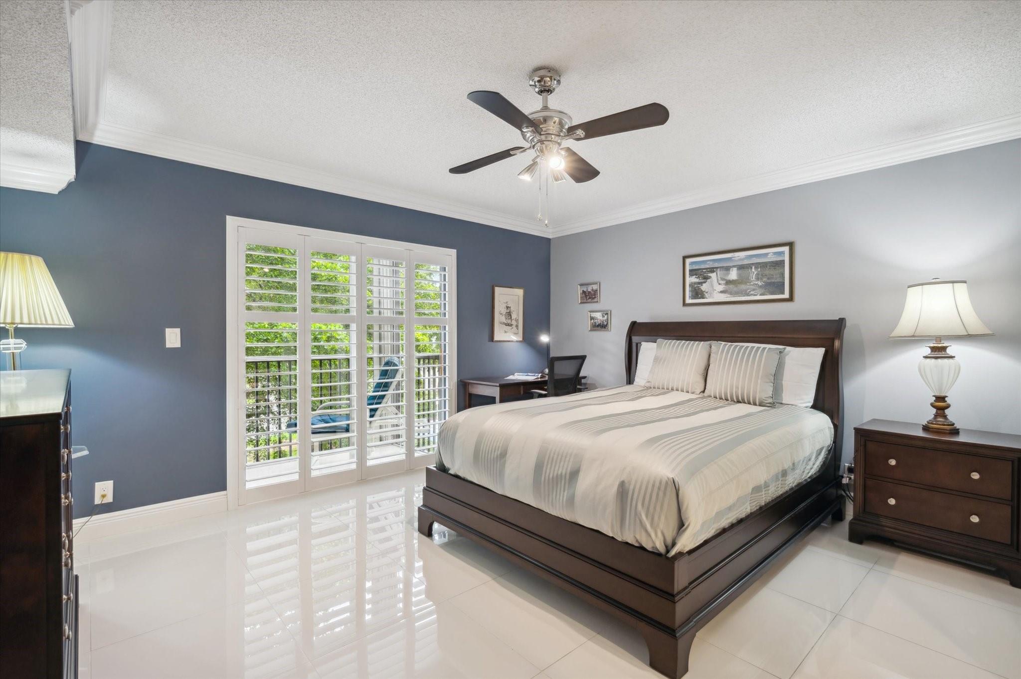 HOLLYBROOK - Residential