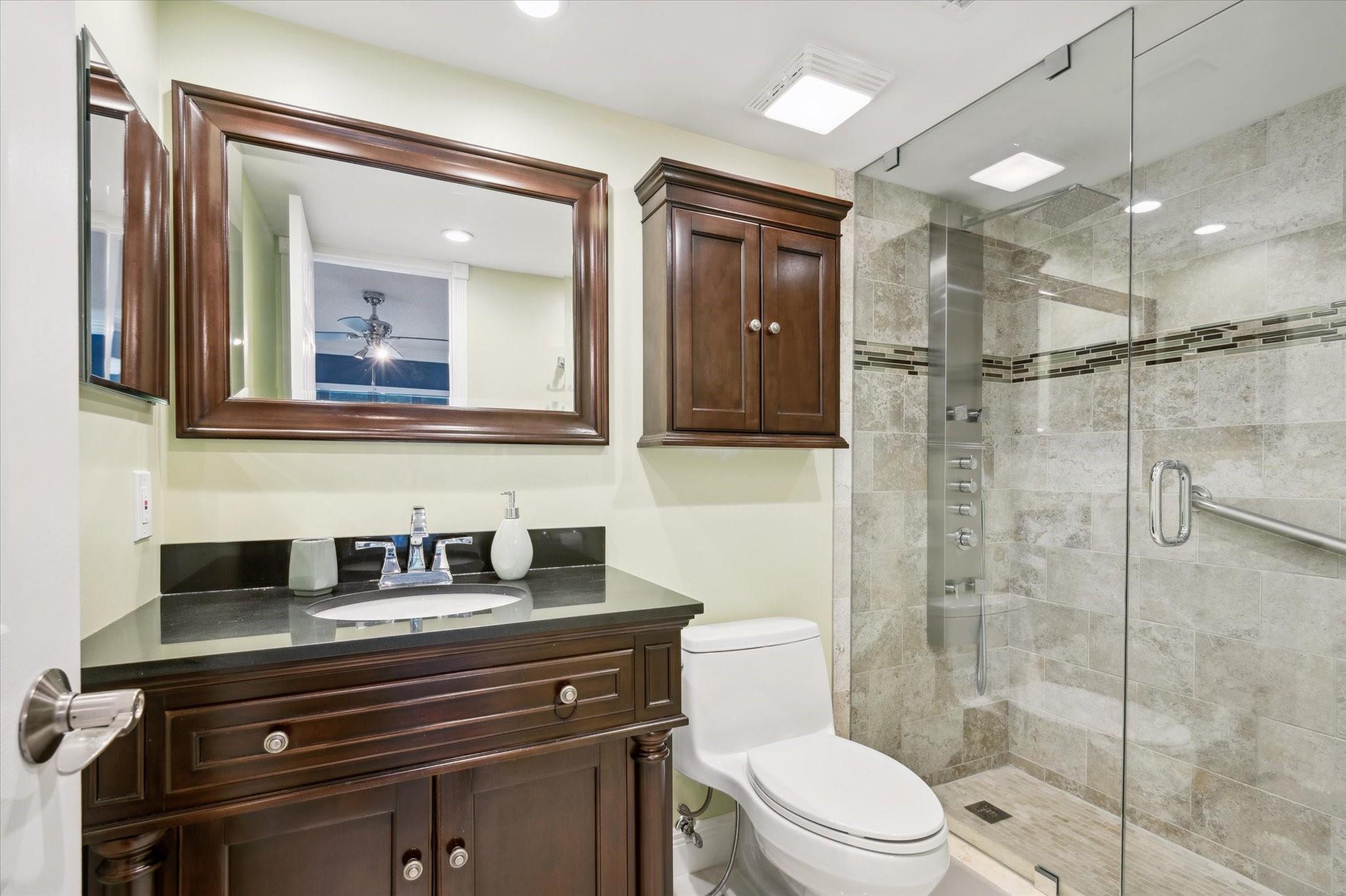 HOLLYBROOK - Residential