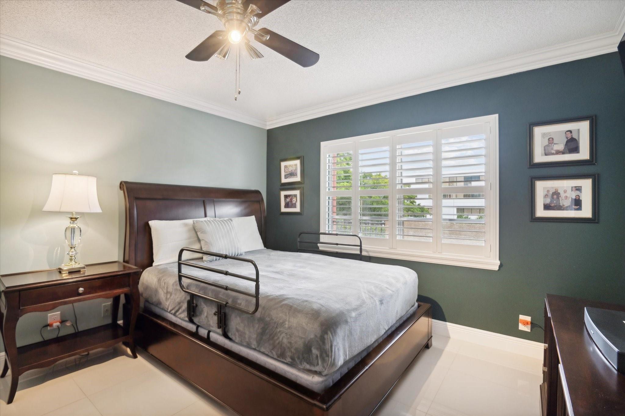 HOLLYBROOK - Residential