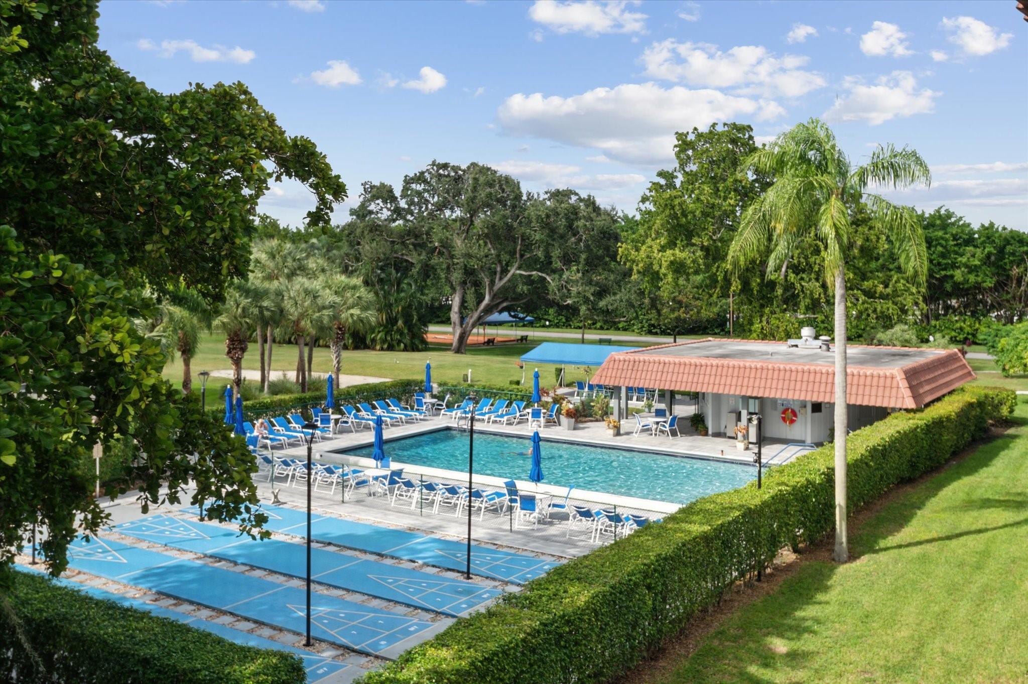 HOLLYBROOK - Residential