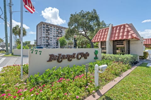 Tiny photo for 777 S Federal Highway #Rp301, Pompano Beach, FL 33062 (MLS # B26019501)