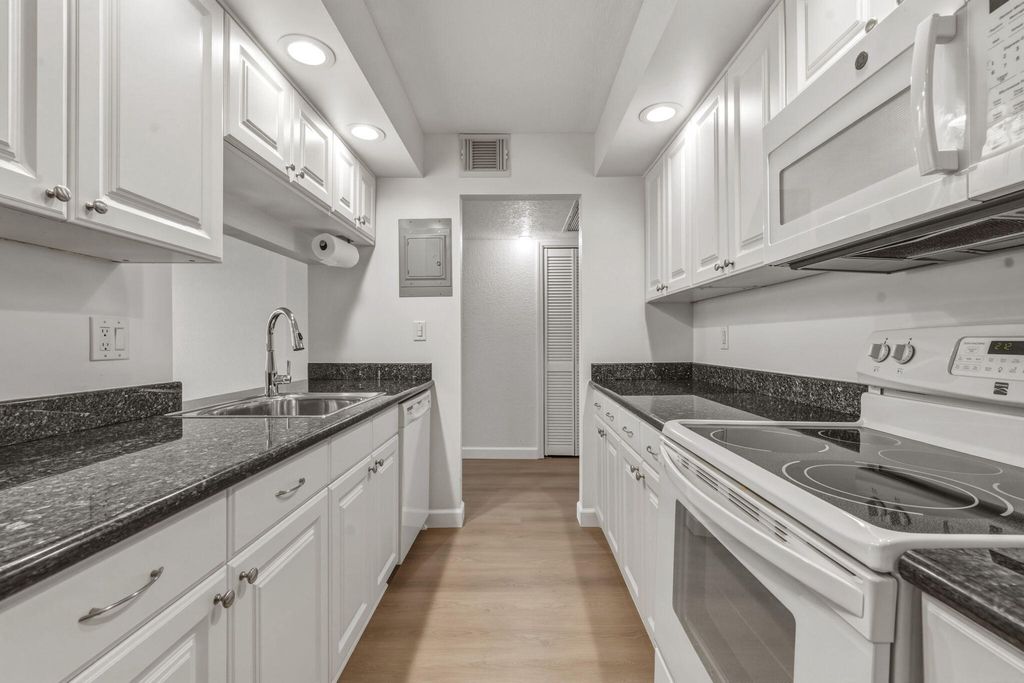 Photo of 777 S Federal Highway #Rp301, Pompano Beach, FL 33062 (MLS # B26019501)