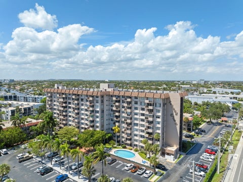 Tiny photo for 777 S Federal Highway #Rp301, Pompano Beach, FL 33062 (MLS # B26019501)