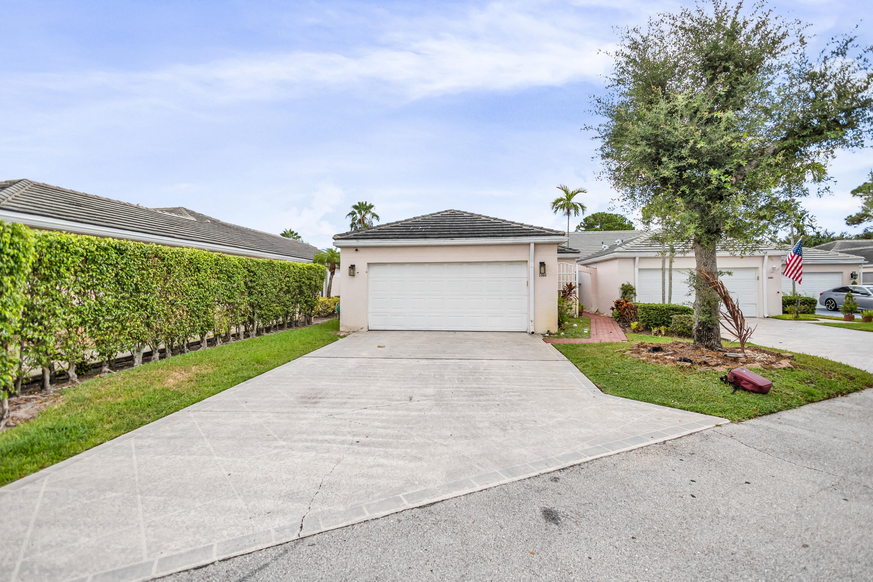 1066 Island Manor Drive