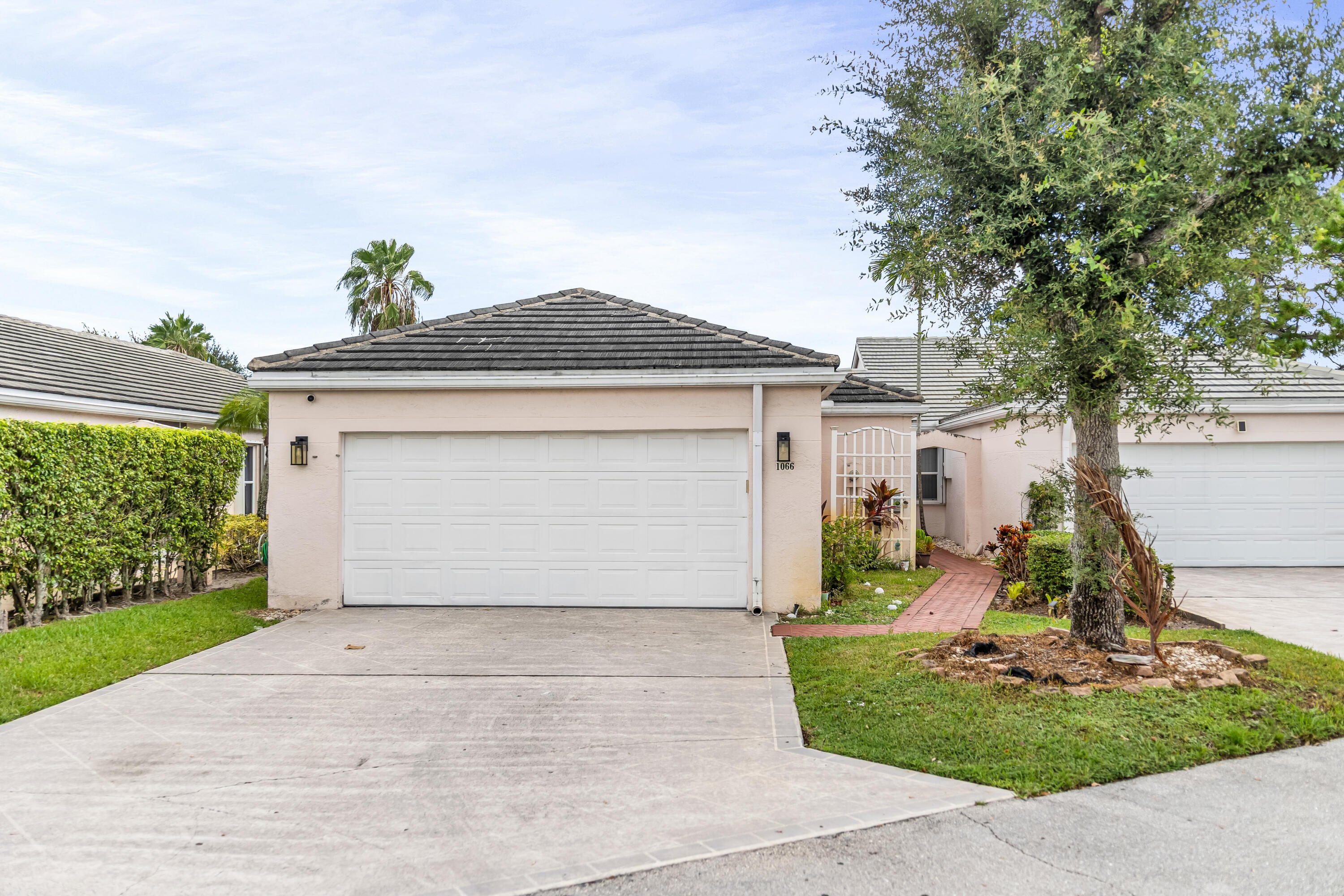 1066 Island Manor Drive