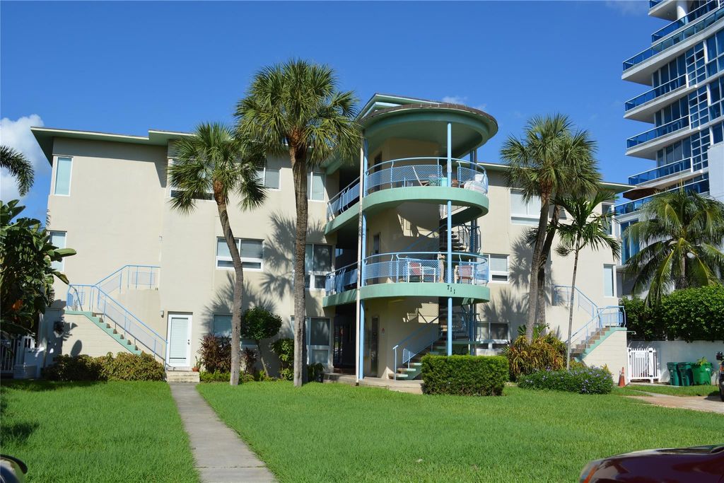 Photo of 711 Bayshore Drive #201, Fort Lauderdale, FL 33304 (MLS # F10500081)