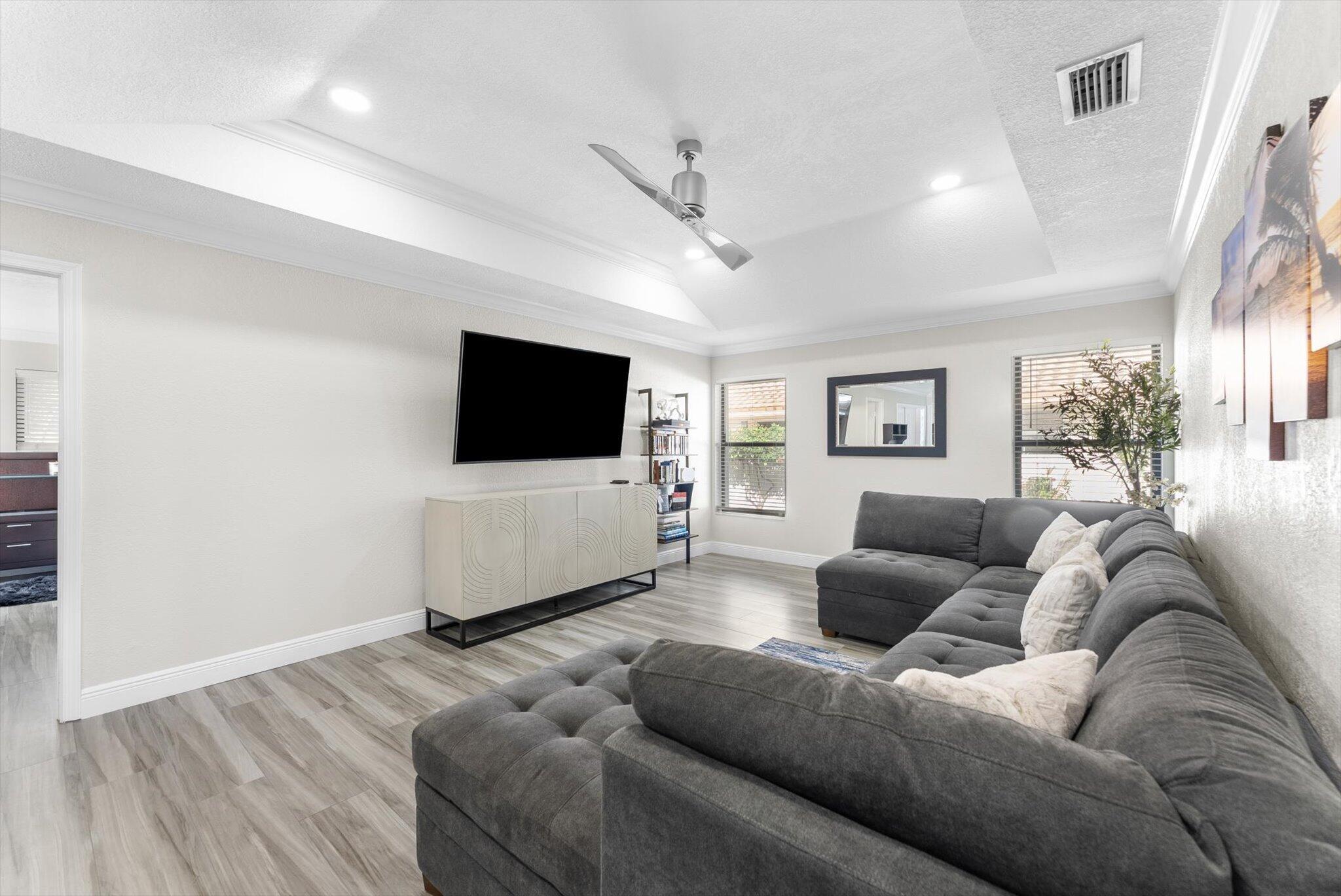 CRANBROOK LAKE ESTATES - Residential