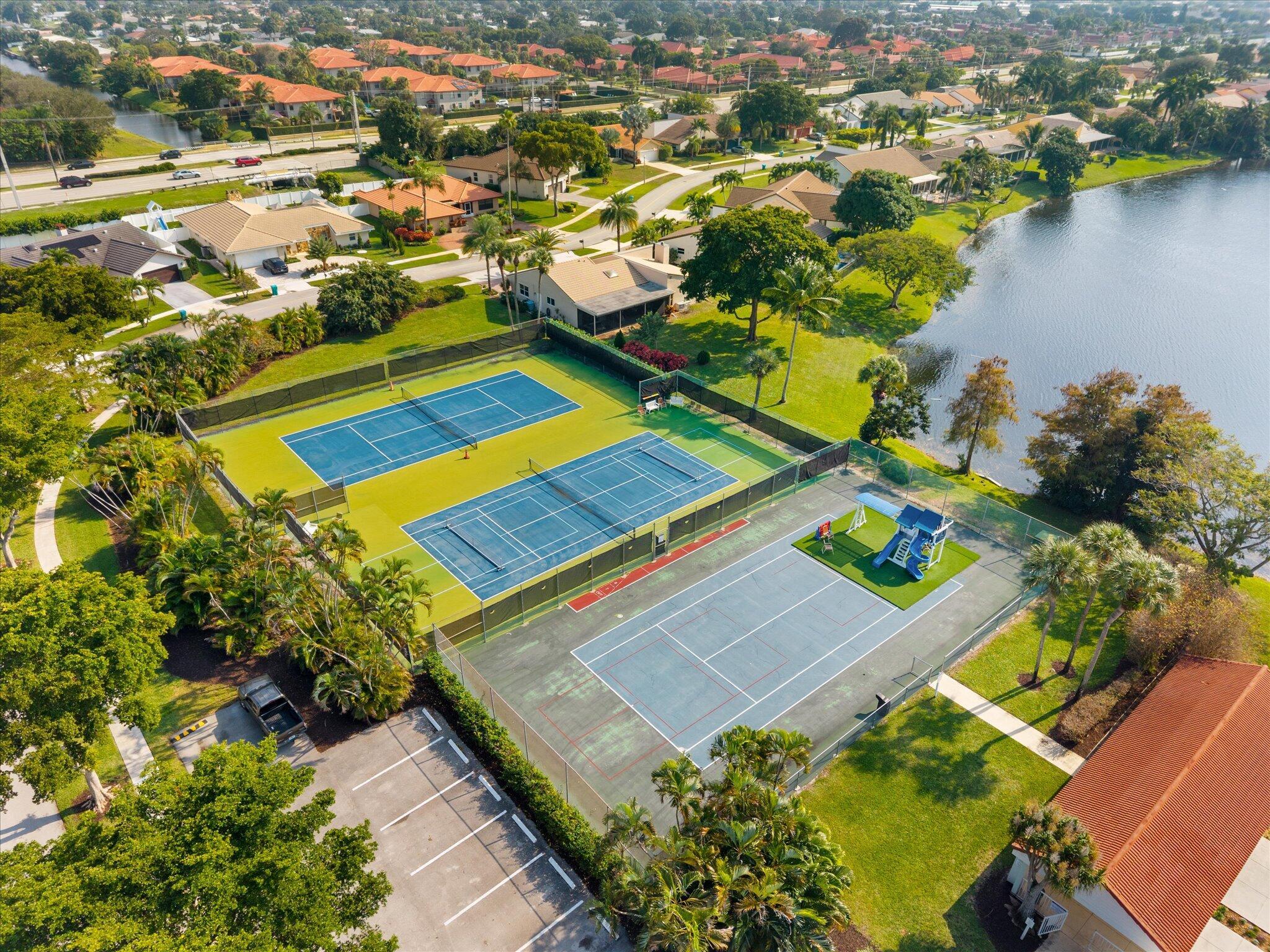 CRANBROOK LAKE ESTATES - Residential