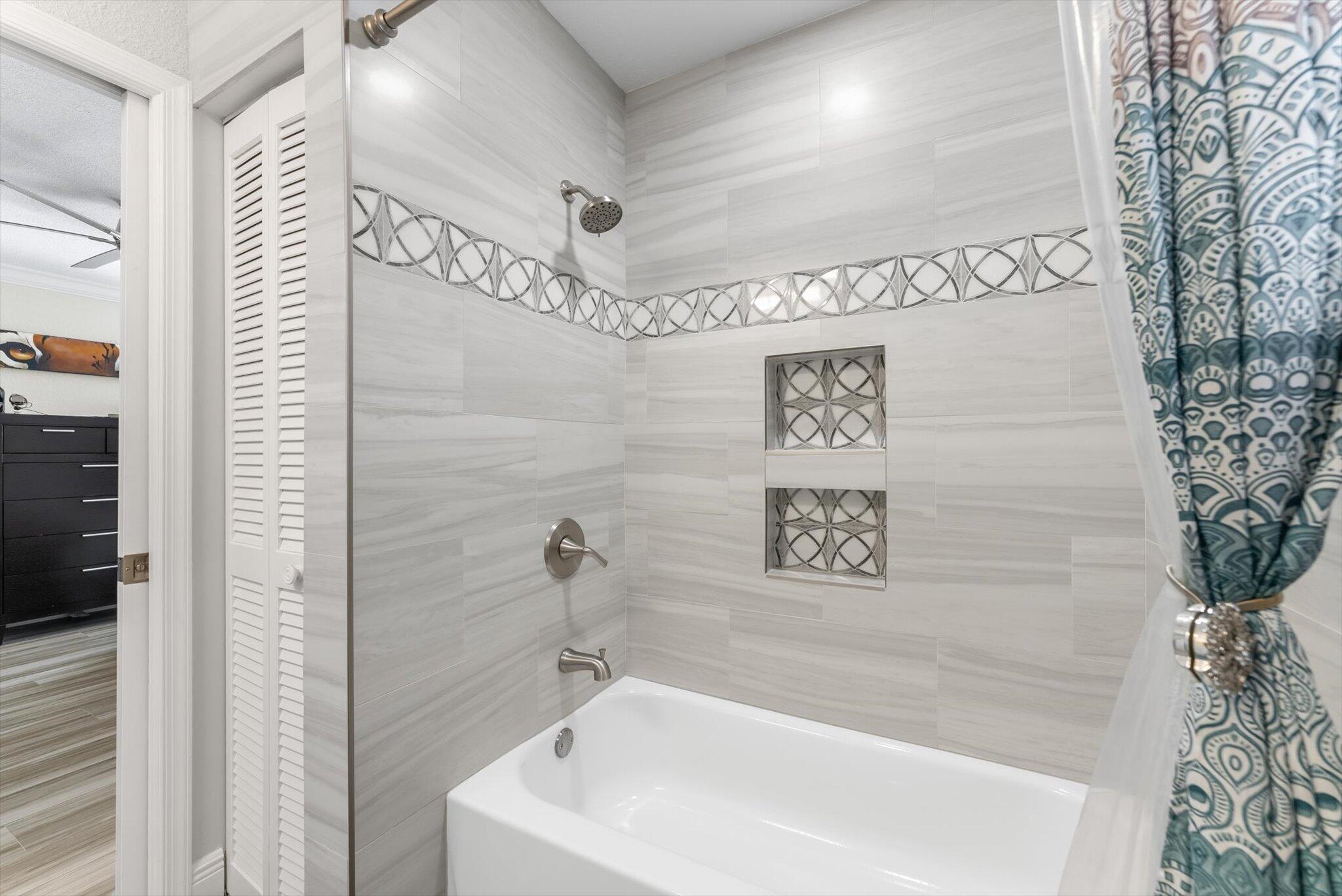 CRANBROOK LAKE ESTATES - Residential