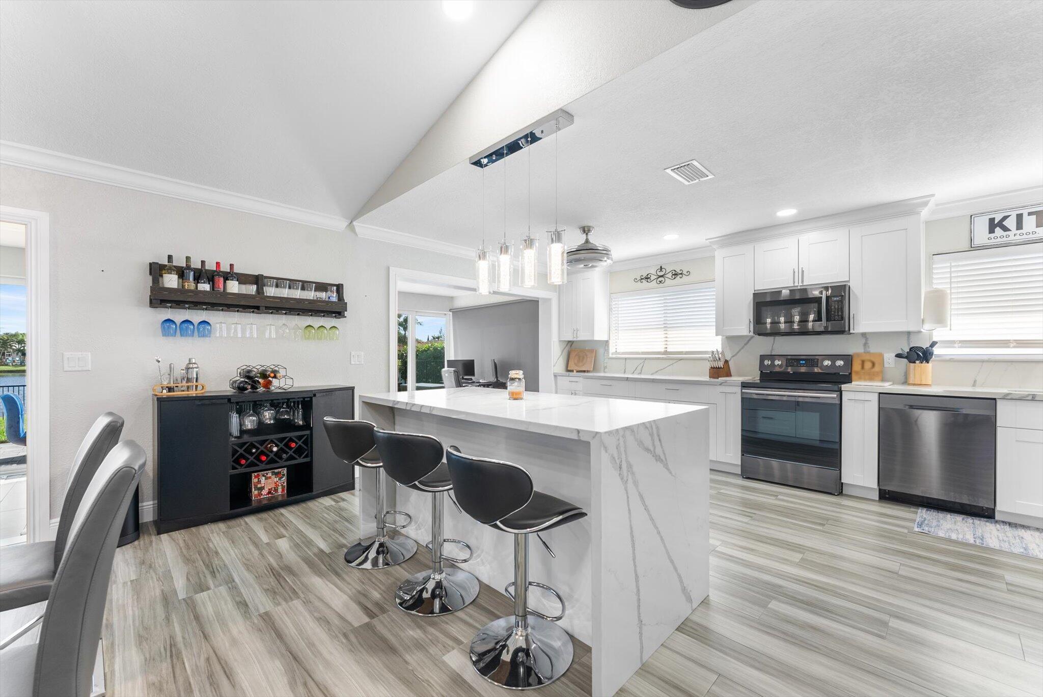 CRANBROOK LAKE ESTATES - Residential