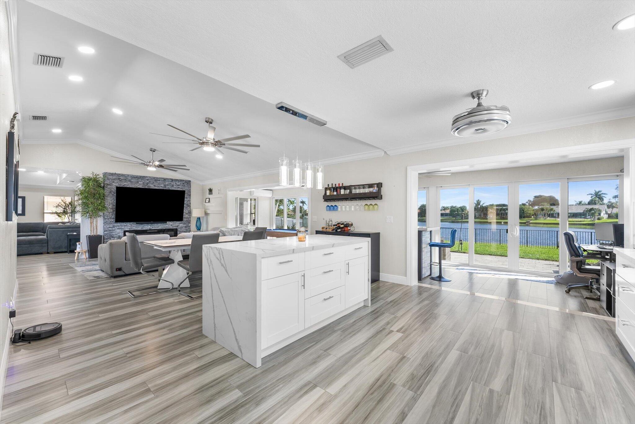 CRANBROOK LAKE ESTATES - Residential