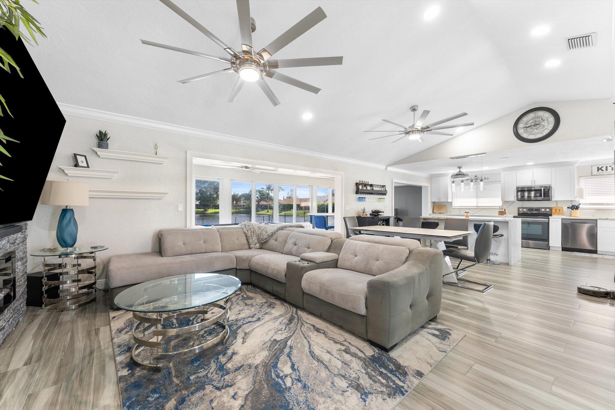 CRANBROOK LAKE ESTATES - Residential