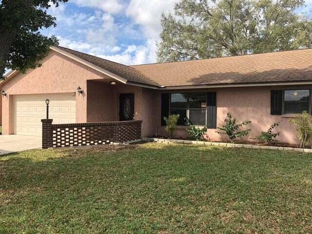 Remodeled 3/2 Home in Woodland Creek Community. Open and Spacious layout. Split bedroom floor plan. Tile throughout. Upgraded bathrooms. Large fenced in back-yard! Close to schools,