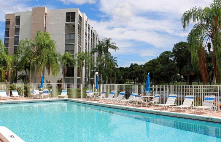 CLUB ROYALE CONDO - Residential