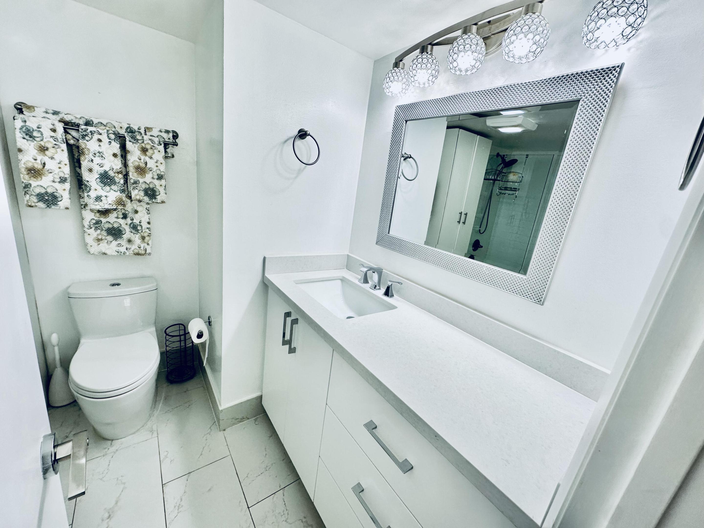 CLUB ROYALE CONDO - Residential