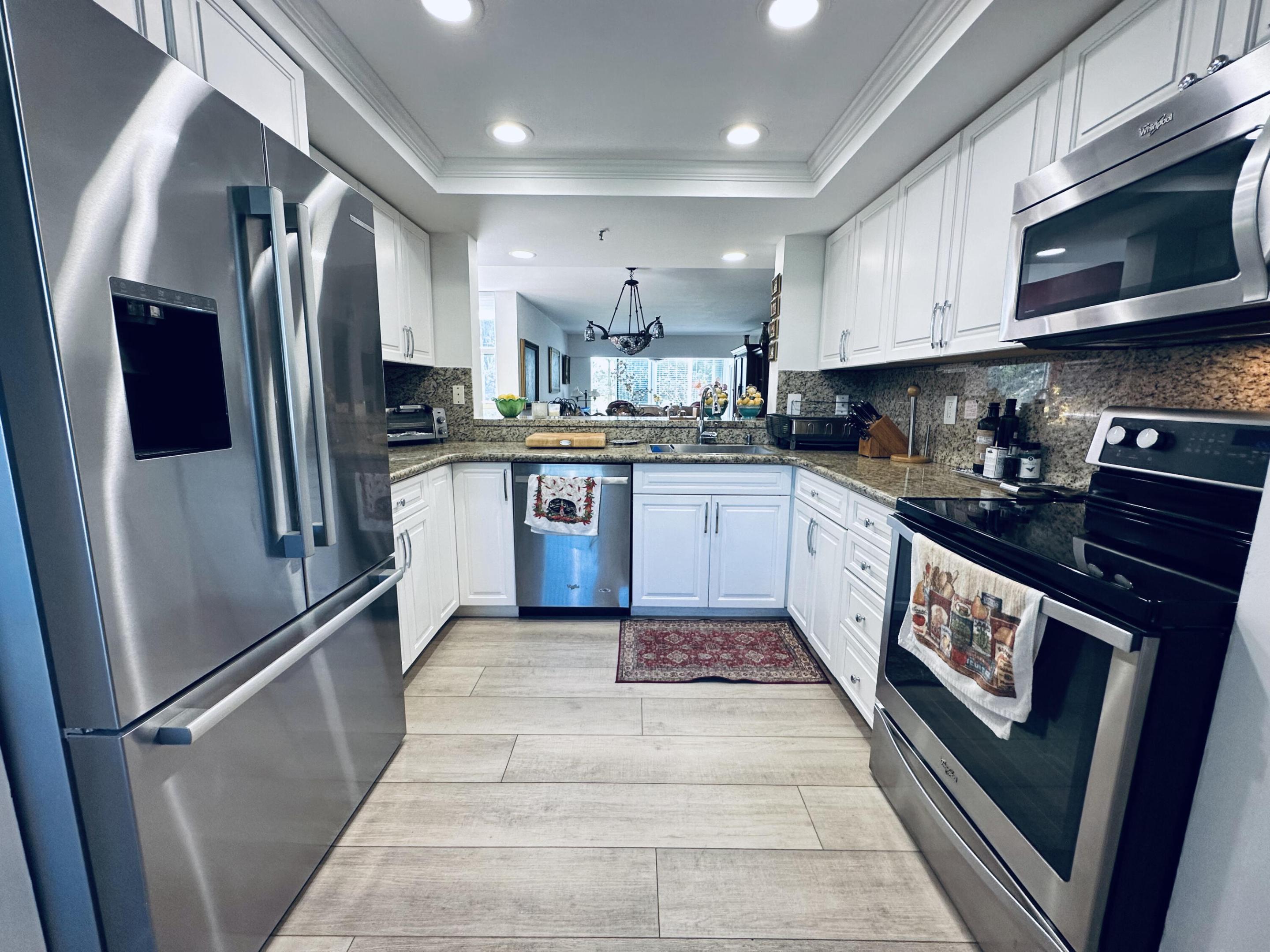 CLUB ROYALE CONDO - Residential