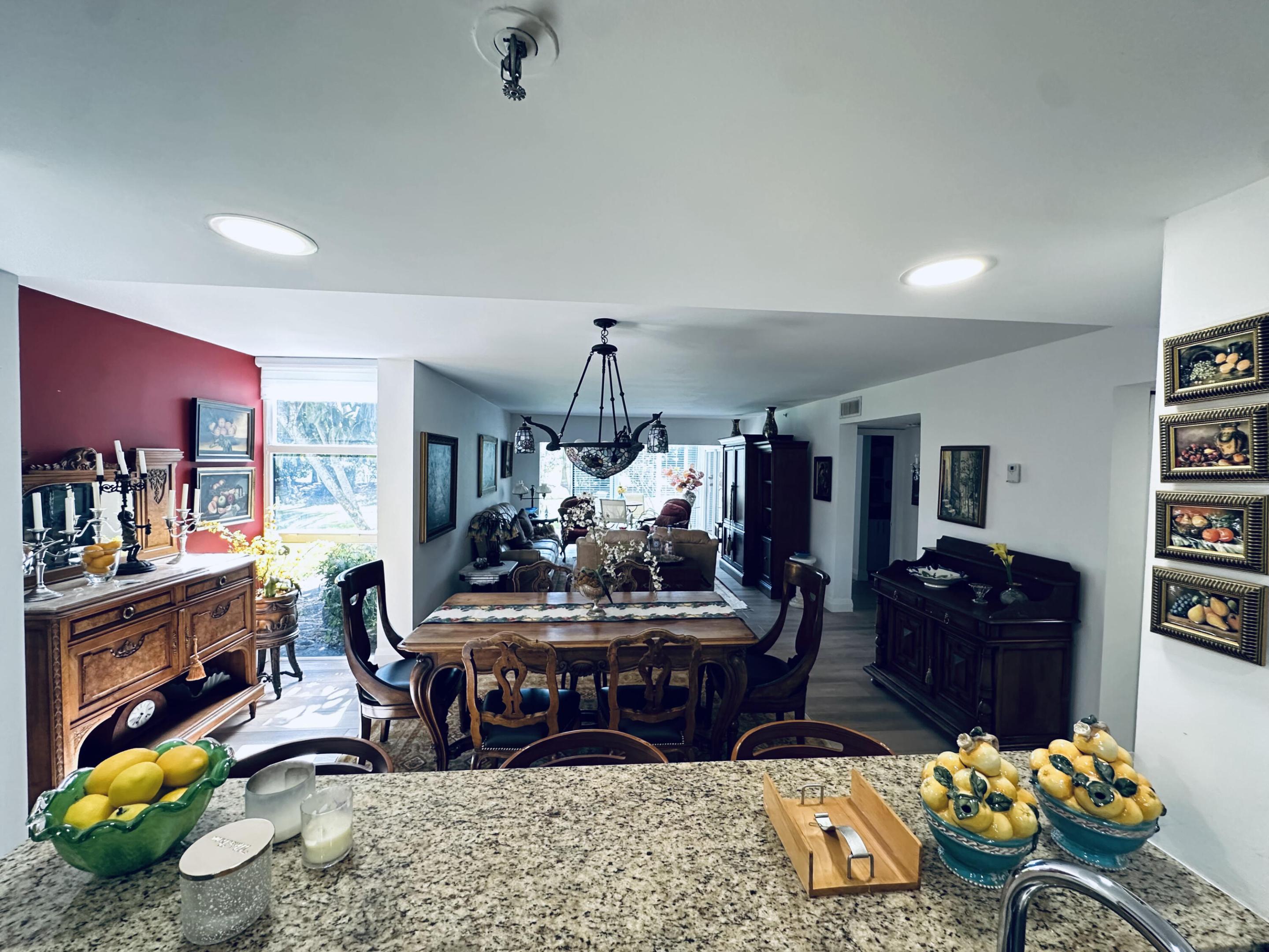 CLUB ROYALE CONDO - Residential