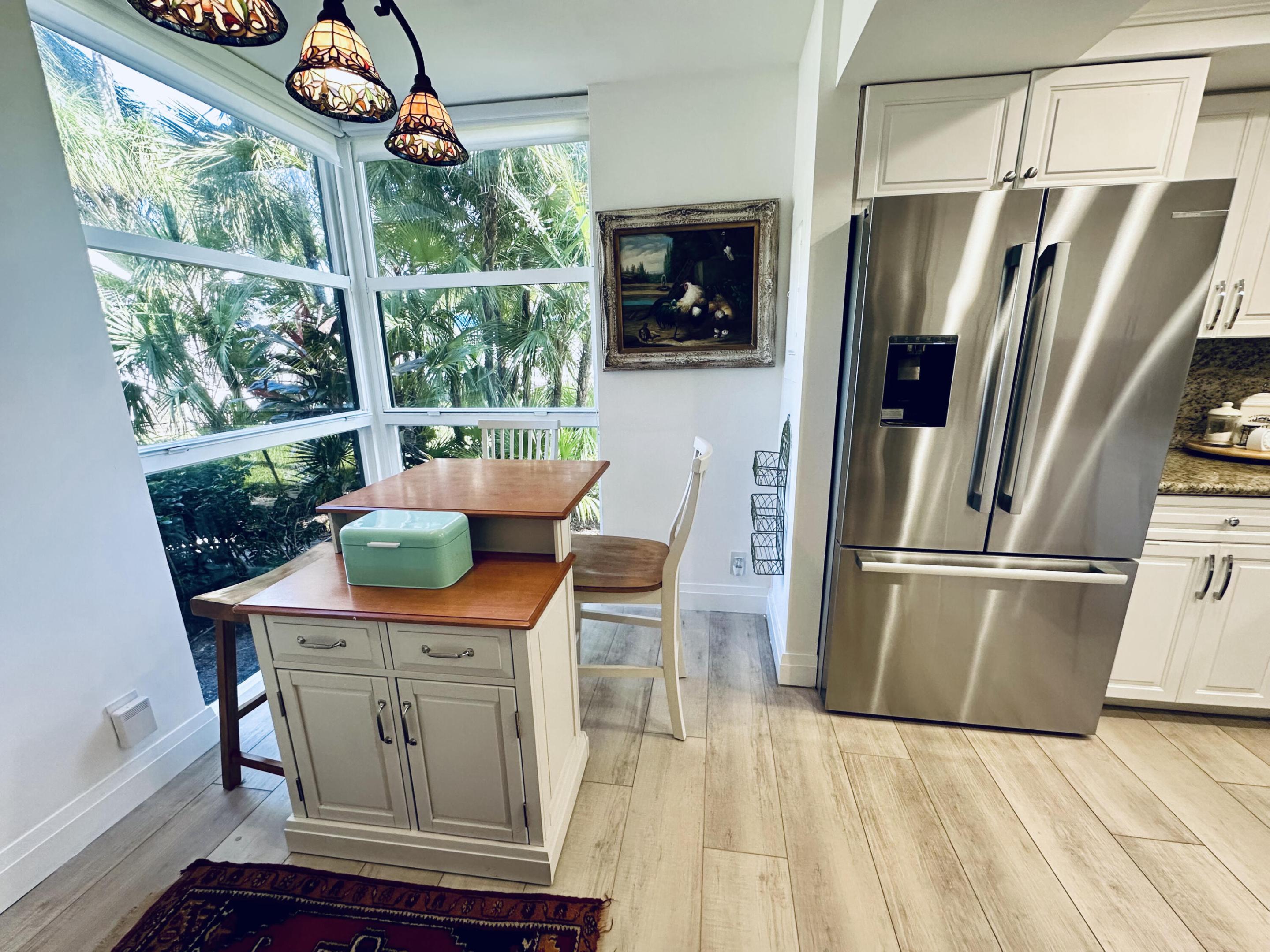 CLUB ROYALE CONDO - Residential