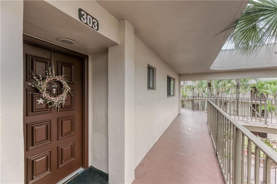ALL AGES rental in Delray Beach! Nicely updated 2/2 available in gated Las Verdes. Relax on the oversized screened-in balcony with a quiet garden view. Plenty of community amenities for your enjoyment, such a walking paths, community pools and spa, events room, fitness center, tennis and racquetball. Great location with just short drive to the beach, close to shopping and restaurants, easy access to highways. Come see this beautiful unit!