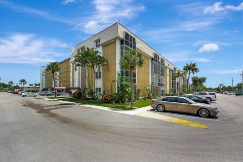 A home in Oakland Park