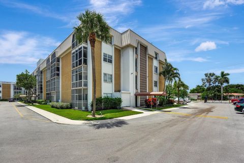 A home in Oakland Park