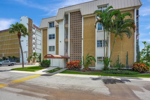 A home in Oakland Park