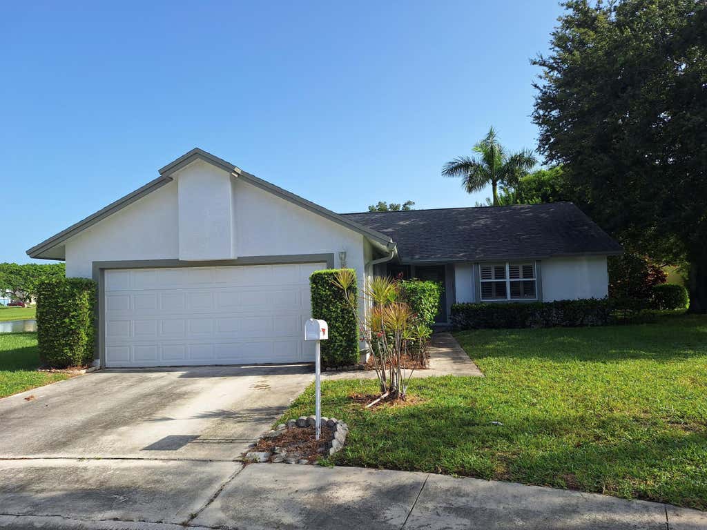 Photo of 1747 Banyan Creek Court, Boynton Beach, FL 33436 (MLS # B26051323)