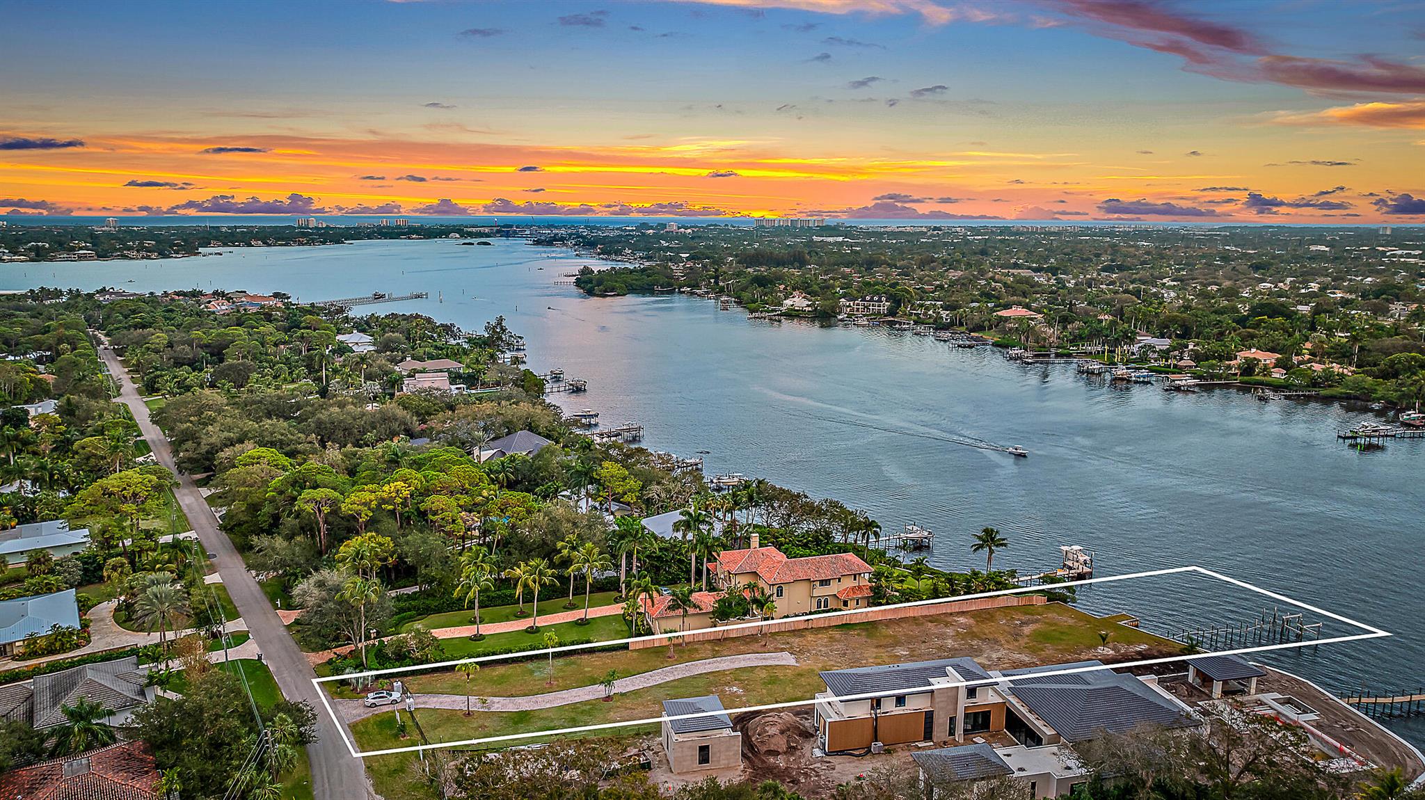 Pennock Point - Land