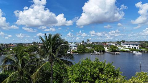 A home in South Palm Beach