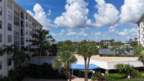 A home in South Palm Beach