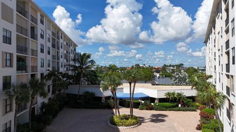 A home in South Palm Beach