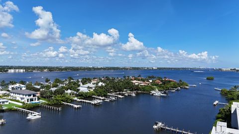 A home in South Palm Beach
