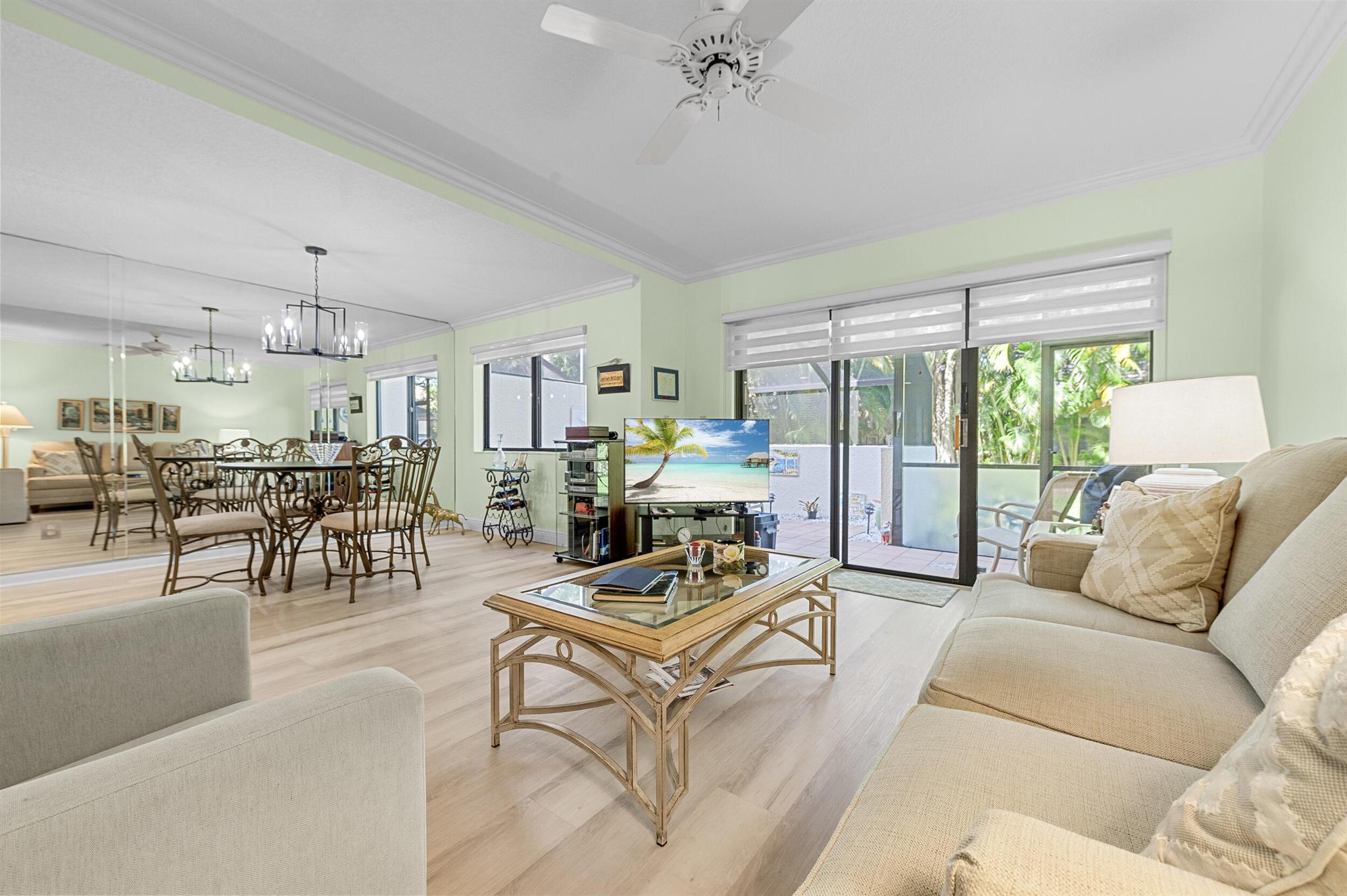 OAK HARBOUR CONDOS - Residential