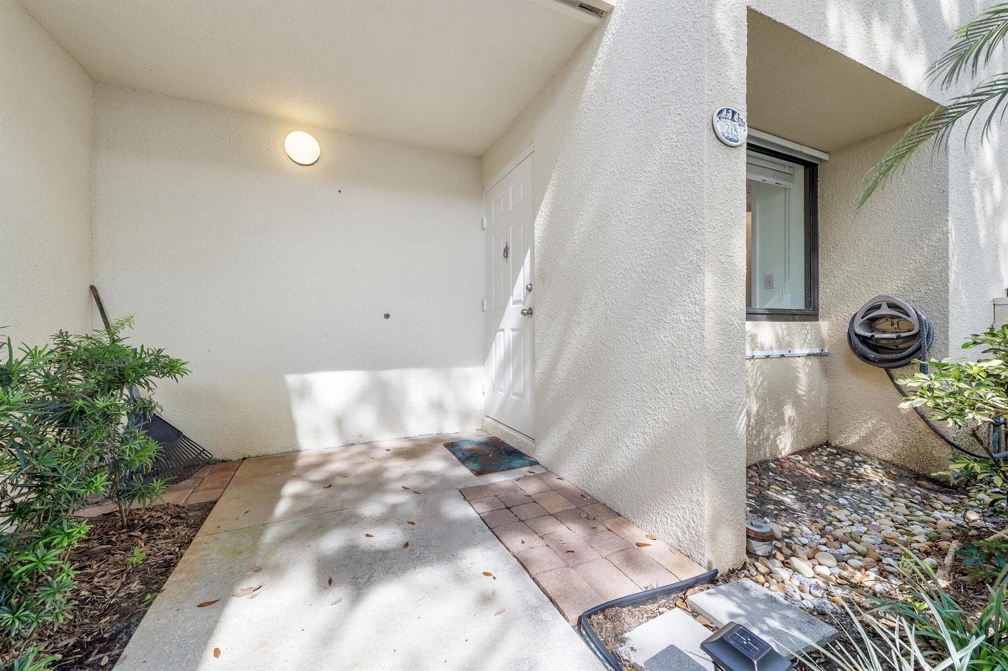 OAK HARBOUR CONDOS - Residential