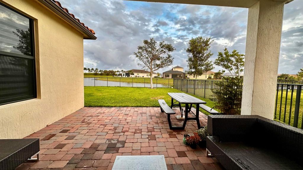 Photo of 5570 Quiet Lake Pl, Westlake, FL 33470 (MLS # R10950102)