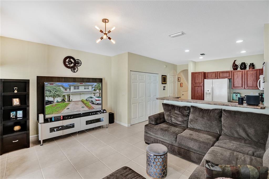 CAMBRIDGE PARK - Residential