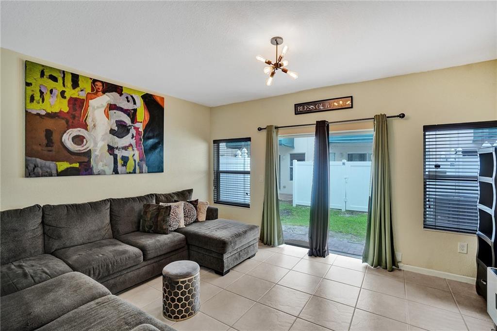 CAMBRIDGE PARK - Residential