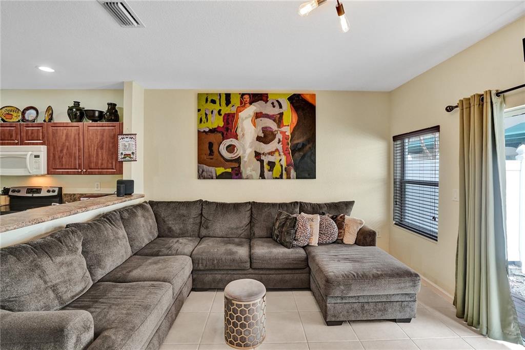CAMBRIDGE PARK - Residential